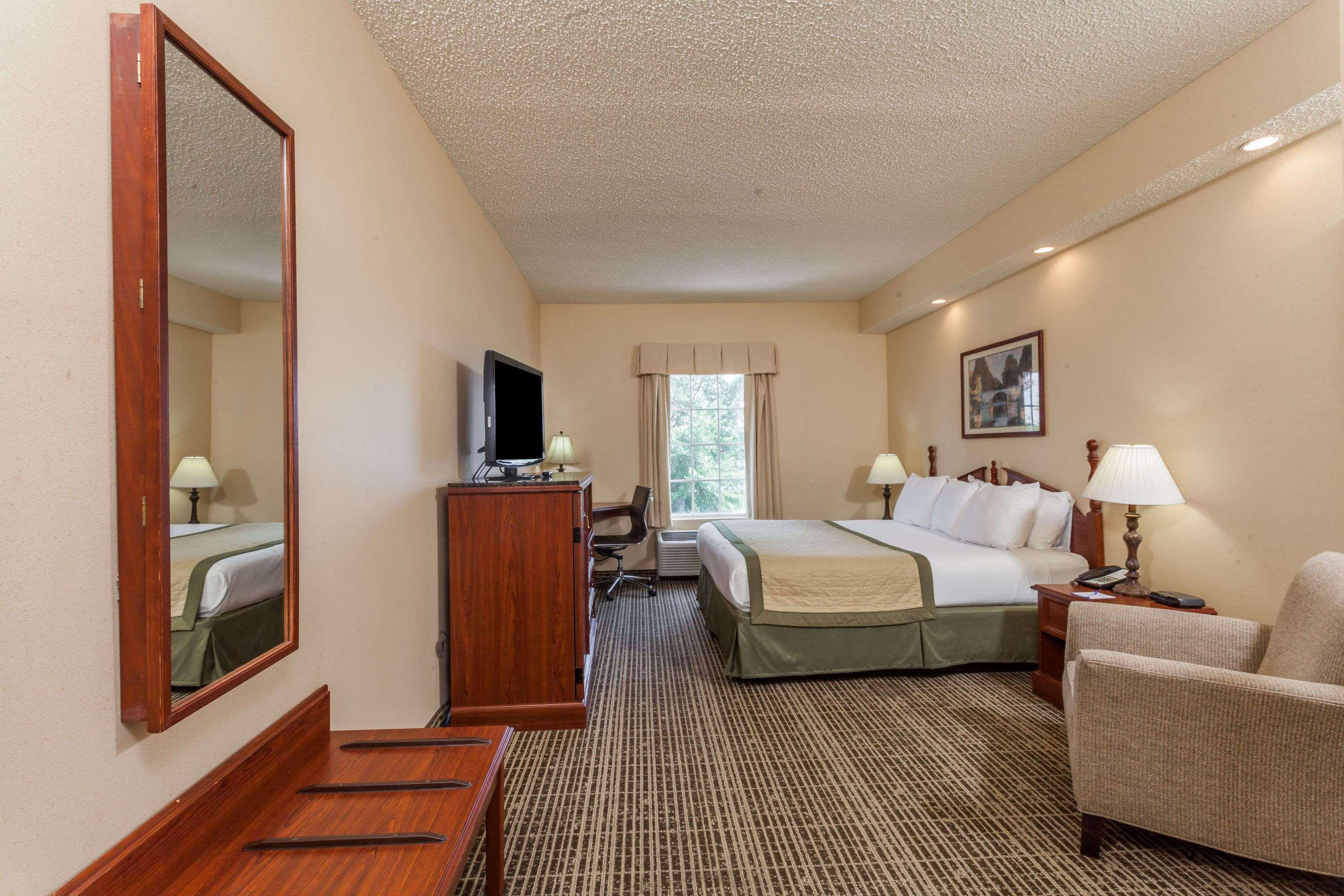 Baymont By Wyndham Columbia Maury Exterior foto