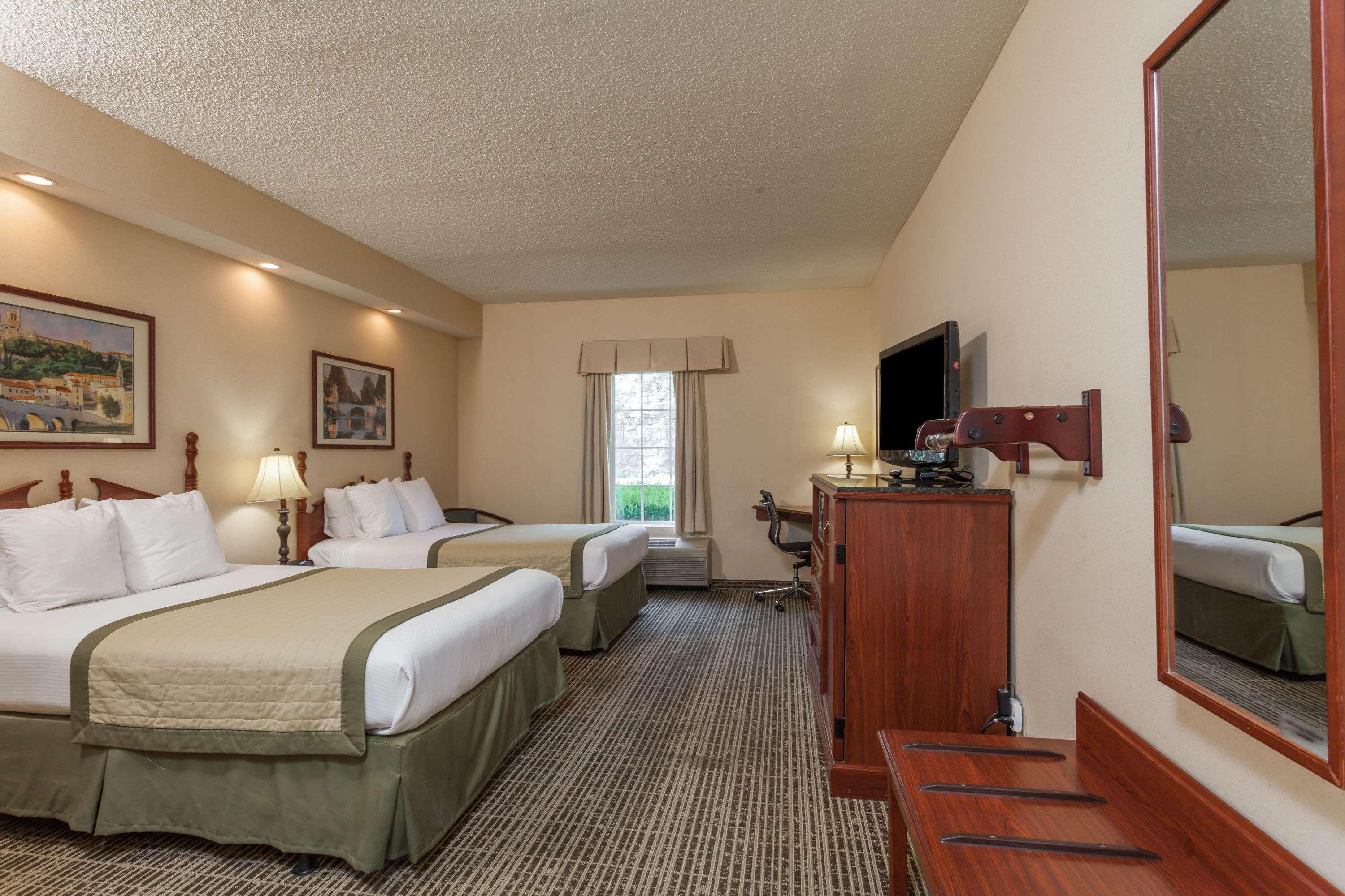 Baymont By Wyndham Columbia Maury Exterior foto